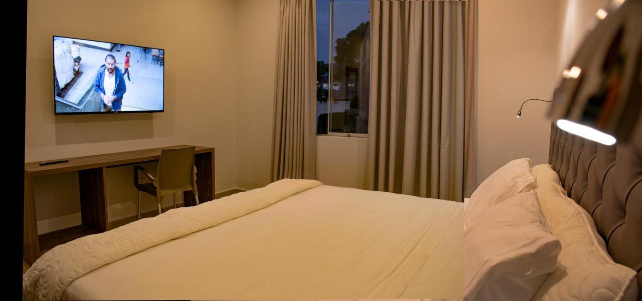 Silver Inn Hotel Cerro Azul Buitenkant foto