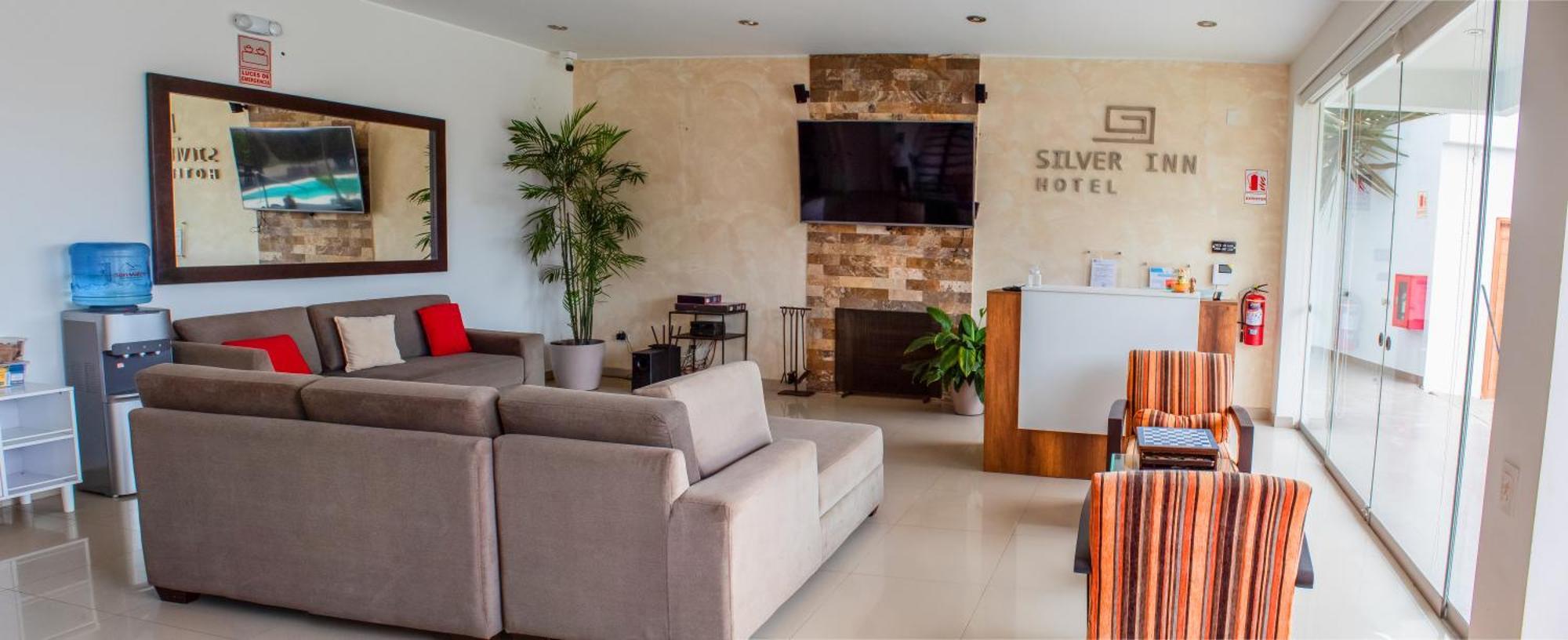 Silver Inn Hotel Cerro Azul Buitenkant foto